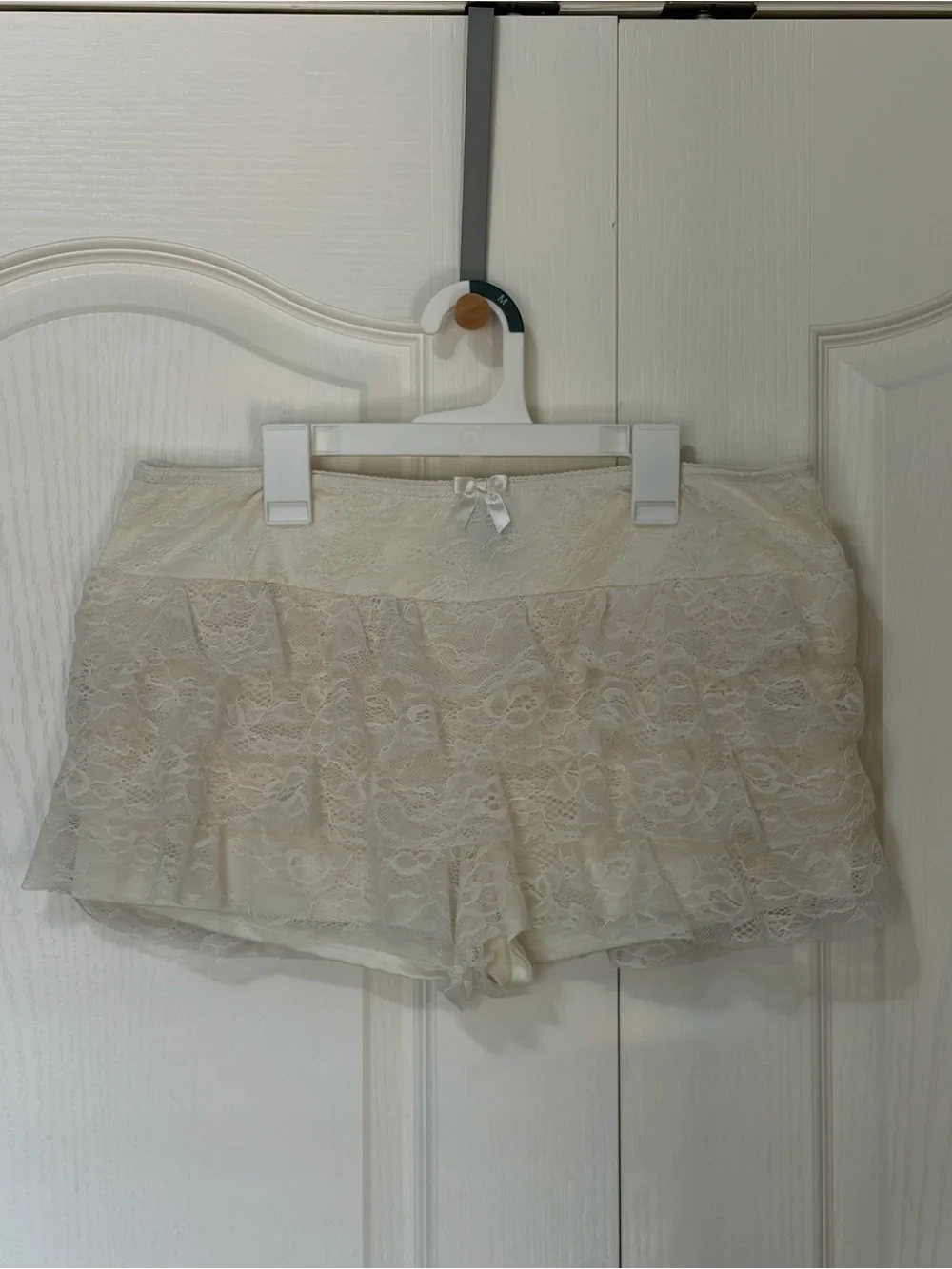 Wild Fable Lace Ruffle Layered Booty Bloomers Shorts Cream Medium